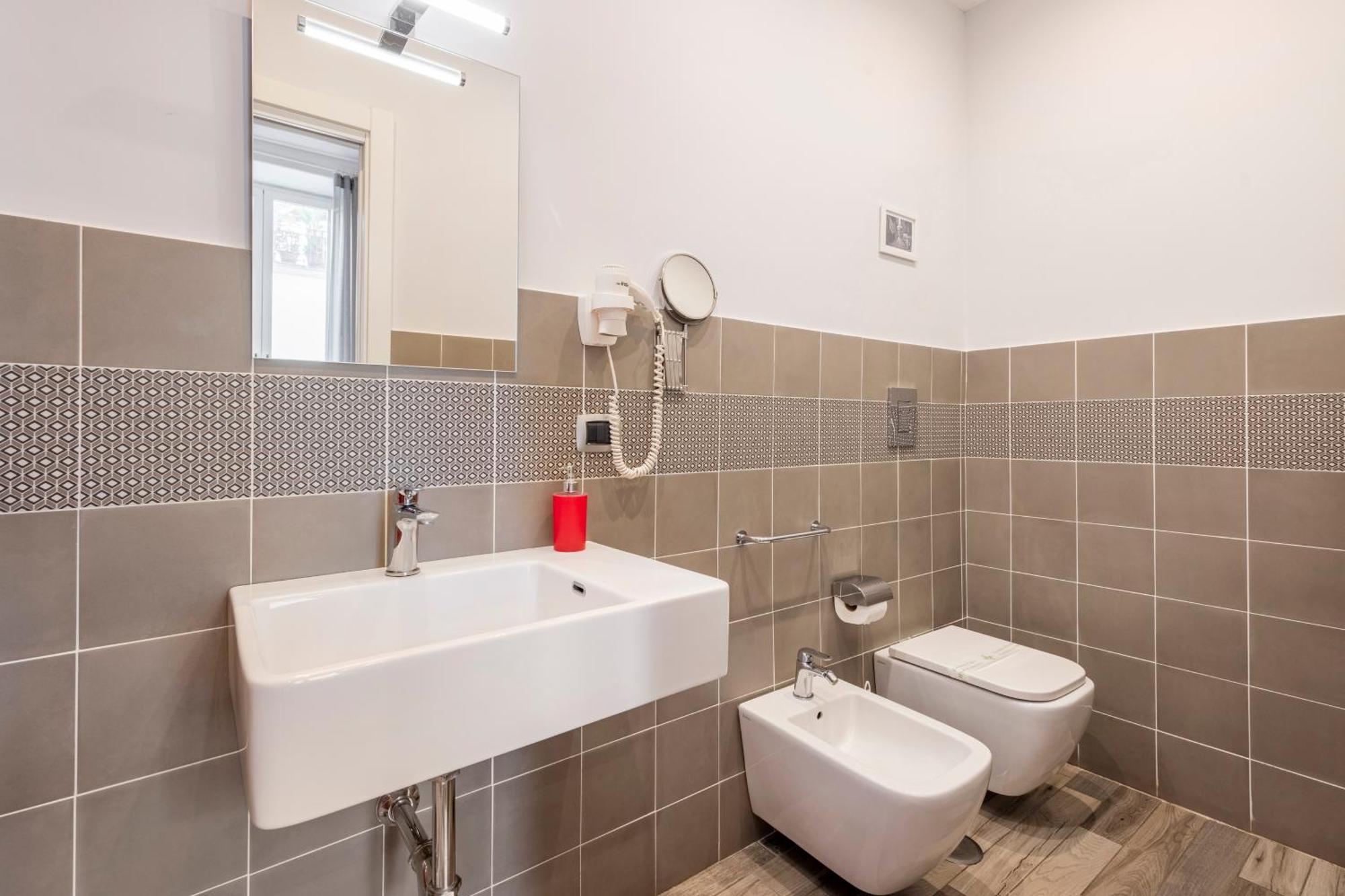 Scaramantico Rooms Наполи Екстериор снимка