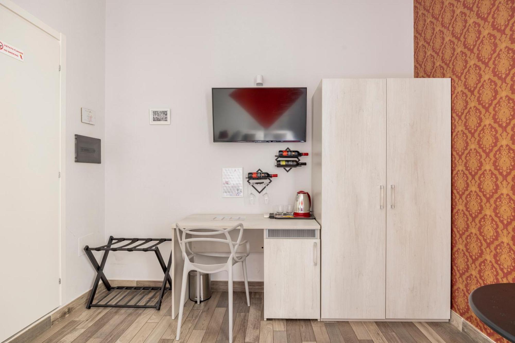 Scaramantico Rooms Наполи Екстериор снимка