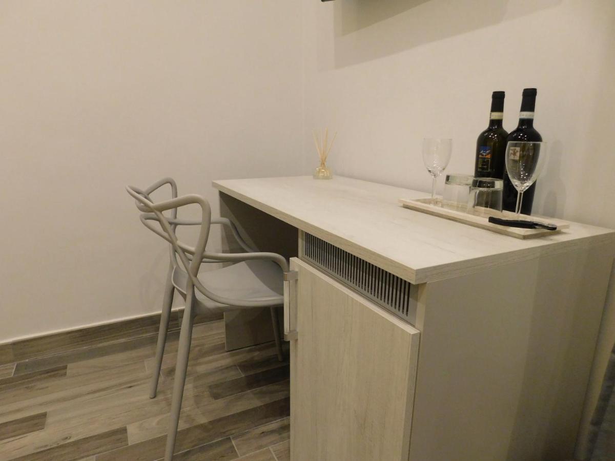 Scaramantico Rooms Наполи Екстериор снимка